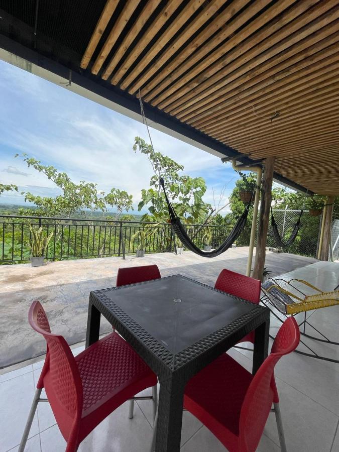 Cabana Campestre Con Piscina En La Hacienda Napoles Doradal Ngoại thất bức ảnh