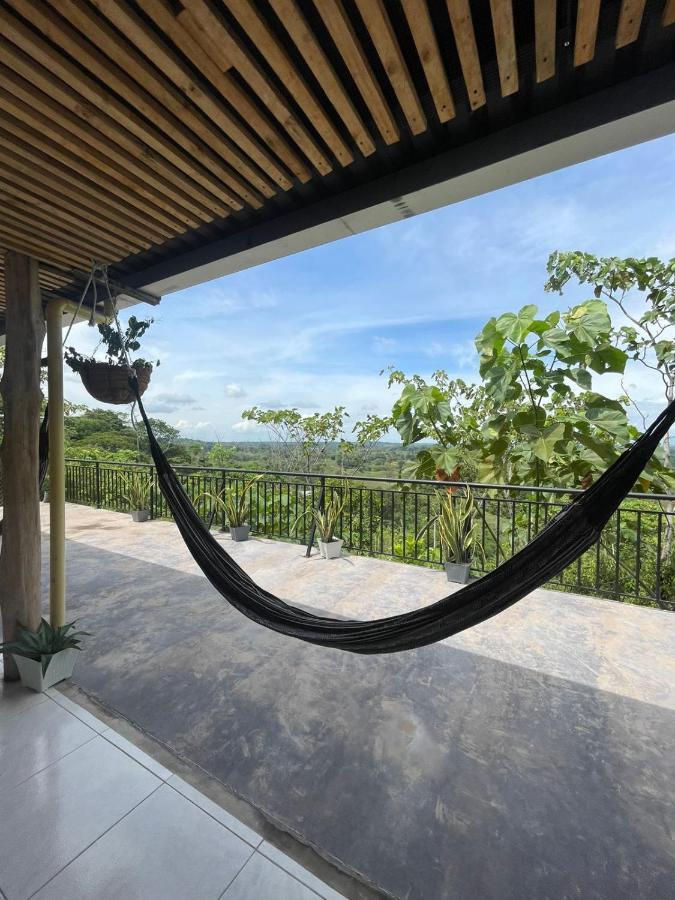 Cabana Campestre Con Piscina En La Hacienda Napoles Doradal Ngoại thất bức ảnh